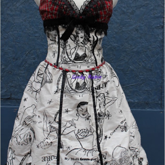 Vintage Peach Berserk custom screenprinted silk cocktail dress - Picture 12 of 13